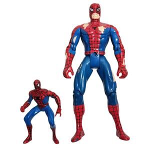 Marvel Vintage Die-Cast Spider-Man And Battle Ravaged Spider-Man Action Figures